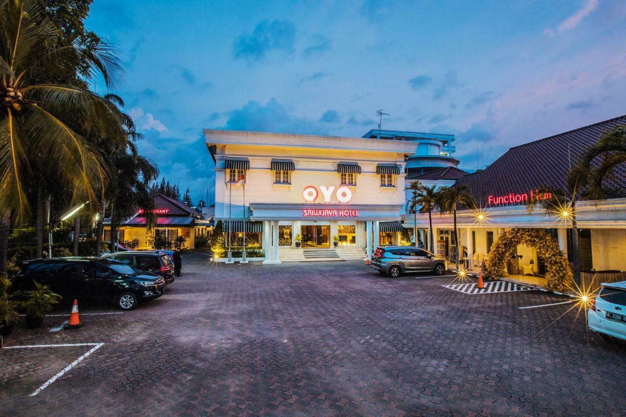 Capital O 534 Sriwijaya Hotel Jacarta Exterior foto